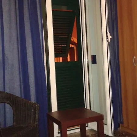 Affittacamere Ruggiero E Di Rosa 2*