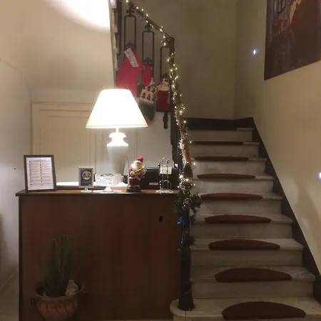 בית הארחה Affittacamere Ruggiero E Di Rosa 2*