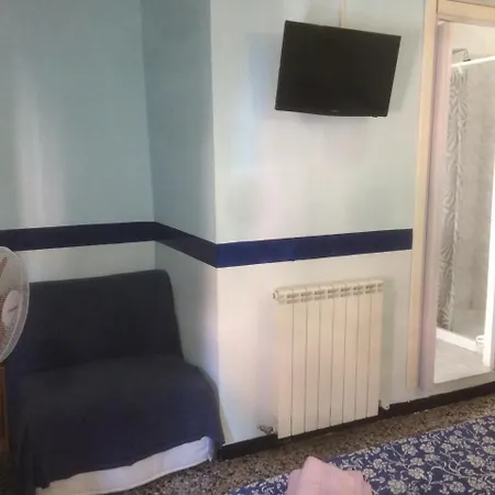 Affittacamere Ruggiero E Di Rosa 2* ג'נובה