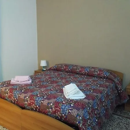 Affittacamere Ruggiero E Di Rosa 2*